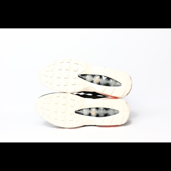 NIKE AIR MAX 95 CARHARTT WIP CAMO NWT - Picture 6 of 10